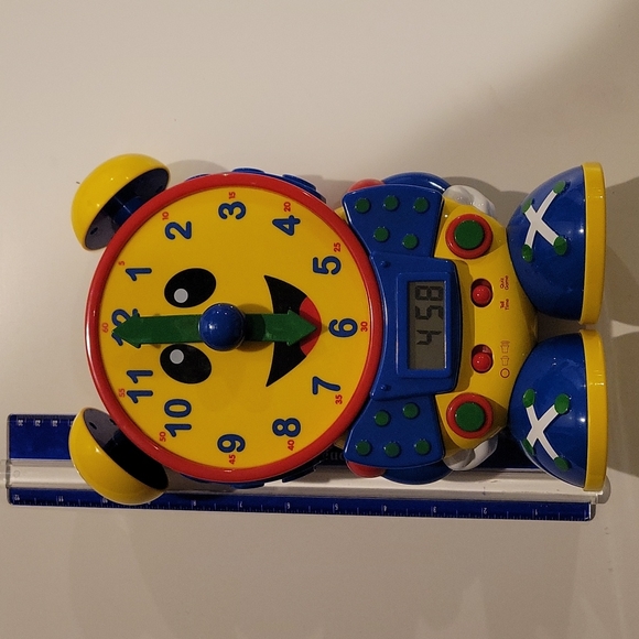The Learning Journey Telly The Teaching Clock - Picture 3 of 4
